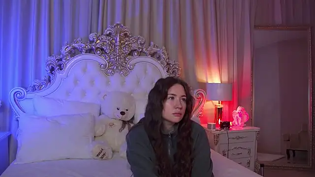 MeganStrain online show from February 11, 2026, 3:00 am