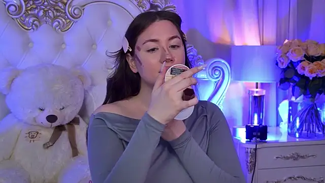 MeganStrain online show from February 18, 2026, 3:13 am