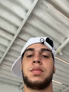 Snapshot of enzo_vittale03_ chatting on September 21, 2025, 3:35 pm enzo vittale03 online show from September 21, 2025, 3:35 pm