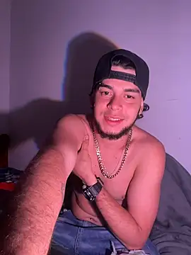 Snapshot of enzo_vittale03_ chatting on February 18, 2026, 3:46 am enzo vittale03 online show from February 18, 2026, 3:46 am