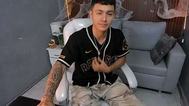 Leo santoro online show from October 25, 2025, 2:13 pm