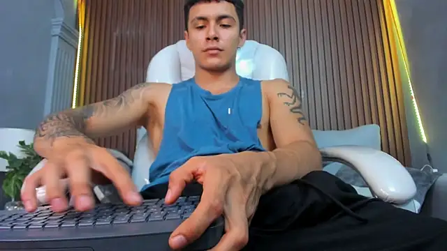 Leo santoro online show from November 5, 2025, 3:45 pm