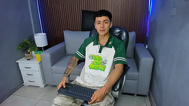 Leo santoro online show from February 1, 2026, 1:42 pm