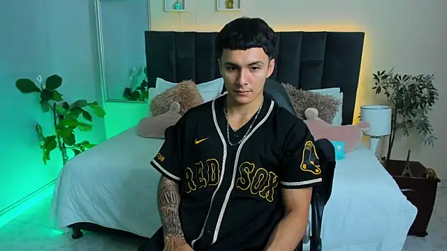 Leo santoro online show from February 3, 2026, 1:38 pm