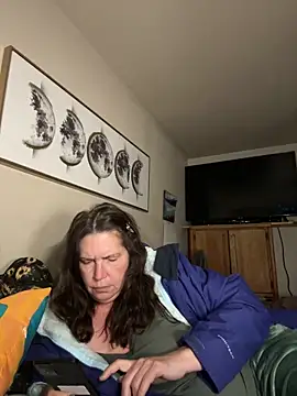 Snapshot of petalsexy chatting on December 17, 2025, 4:24 pm petalsexy online show from December 17, 2025, 4:24 pm