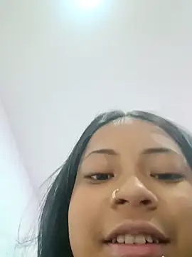 LilyCutee  online show from October 16, 2025, 7:15 pm