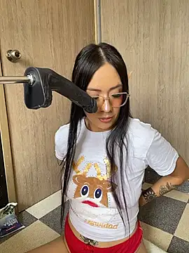 ValentinaBianchi online show from March 25, 2026, 7:20 pm