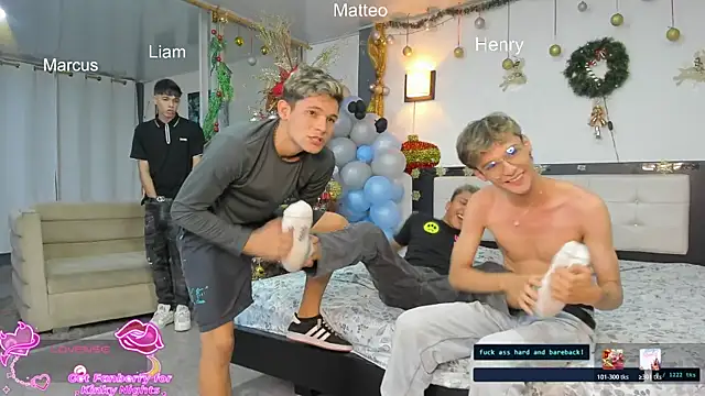 Snapshot of Bisexlifehot__ chatting on December 22, 2025, 11:24 pm Bisexlifehot online show from December 22, 2025, 11:24 pm