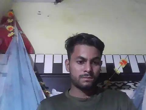 ursdreamperson online show from October 26, 2025, 4:24 pm