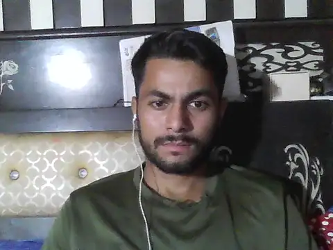 ursdreamperson online show from November 6, 2025, 2:29 pm