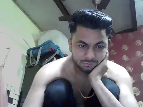 ursdreamperson online show from February 25, 2026, 2:21 am