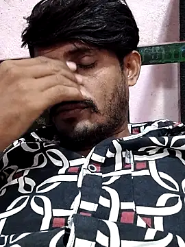 Snapshot of krishjaat43 chatting on October 25, 2025, 7:05 am krishjaat43 online show from October 25, 2025, 7:05 am