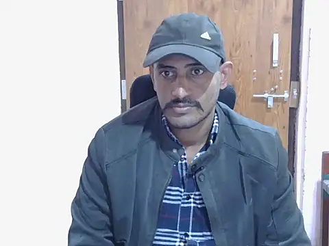 Snapshot of krishjaat43 chatting on December 5, 2025, 10:35 am krishjaat43 online show from December 5, 2025, 10:35 am