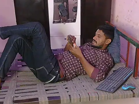 krishjaat43 online show from March 13, 2026, 10:11 am