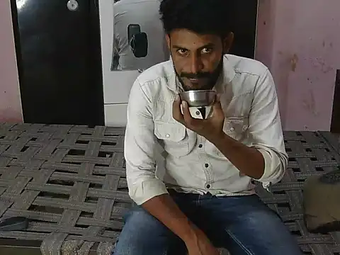 krishjaat43 online show from May 14, 2026, 11:50 am