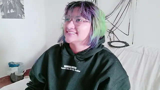 Snapshot of XxGreenGoodxX chatting on July 13, 2026, 8:22 pm XxGreenGoodxX online show from July 13, 2026, 8:22 pm