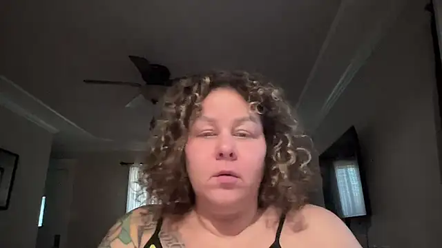 number1slut online show from November 12, 2025, 5:02 pm