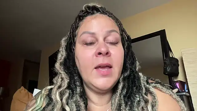 number1slut online show from April 28, 2026, 1:05 pm