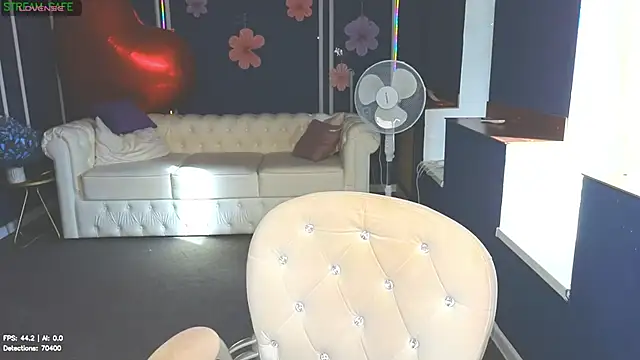 Snapshot of Wendy_Waves chatting on June 30, 2026, 2:18 pm Wendy Waves online show from June 30, 2026, 2:18 pm