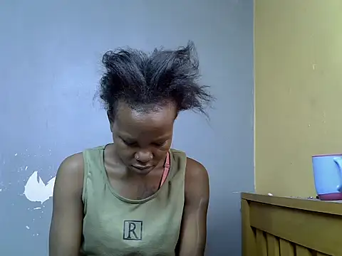 Sweetlanah online show from October 7, 2025, 12:35 pm