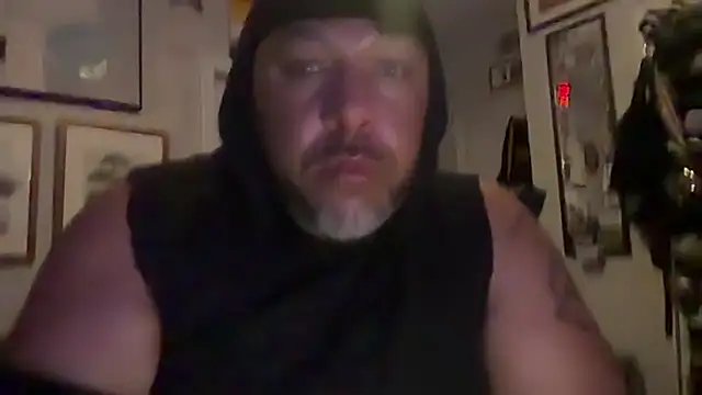 TheGreenEyedBear online show from August 9, 2026, 8:52 am