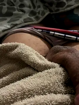 Snapshot of youyou933 chatting on October 8, 2025, 4:32 am youyou933 online show from October 8, 2025, 4:32 am