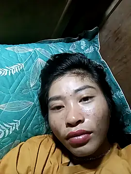 Phuongphuongg online show from November 8, 2025, 10:30 pm