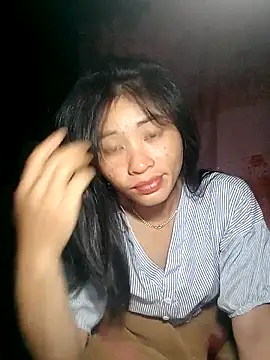 Phuongphuongg online show from November 15, 2025, 1:40 pm