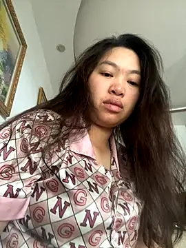 Nhung584 online show from November 3, 2025, 1:29 am