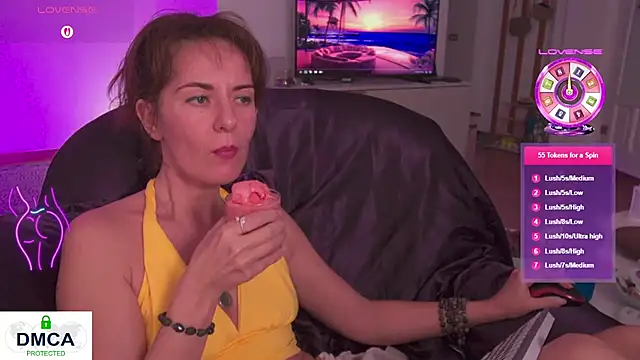 Witch in Silk online show from September 23, 2025, 9:07 pm