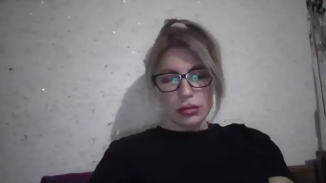 fox red lady7 online show from February 17, 2026, 5:52 pm