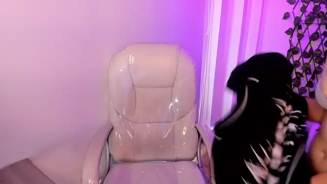 Snapshot of Nathaly_ds chatting on February 10, 2026, 7:18 pm Nathaly ds online show from February 10, 2026, 7:18 pm