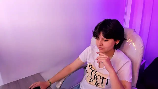 Snapshot of Nathaly_ds chatting on February 19, 2026, 7:32 pm Nathaly ds online show from February 19, 2026, 7:32 pm