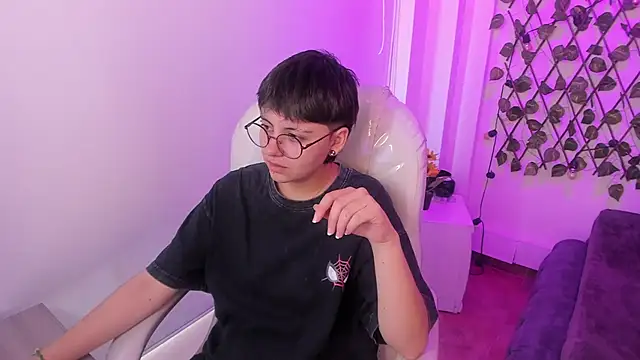 Snapshot of Nathaly_ds chatting on February 26, 2026, 7:35 pm Nathaly ds online show from February 26, 2026, 7:35 pm