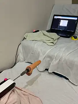 Ozge-SluttyScream69 online show from April 8, 2026, 9:48 pm