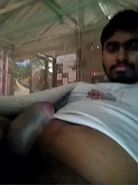 Rohit4500 online show from January 14, 2026, 2:39 am