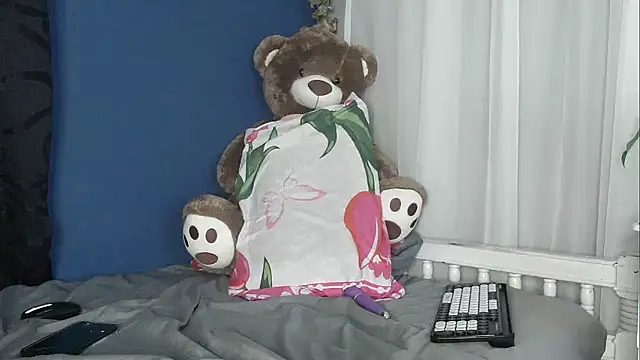 lishainparis18 online show from February 10, 2026, 7:18 pm