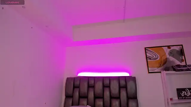 Snapshot of sofiacaramel chatting on January 7, 2026, 7:38 pm sofiacaramel online show from January 7, 2026, 7:38 pm