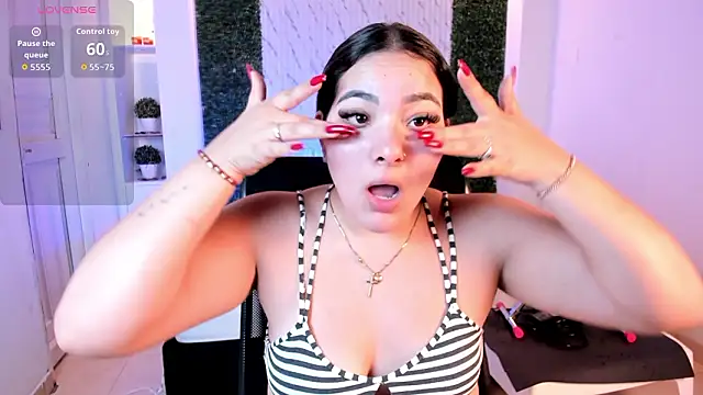 Snapshot of sofiacaramel chatting on March 3, 2026, 11:05 am sofiacaramel online show from March 3, 2026, 11:05 am