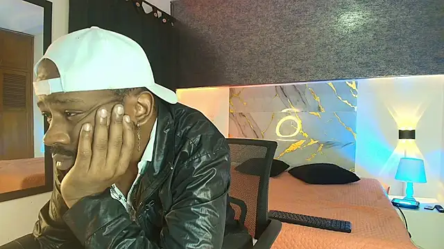 muller asher online show from November 8, 2025, 4:12 am