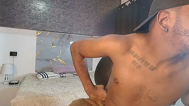 muller asher online show from November 25, 2025, 3:39 am