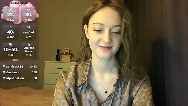 white liillyy online show from December 17, 2025, 10:05 pm