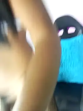 angela bigdick online show from November 11, 2025, 12:32 am