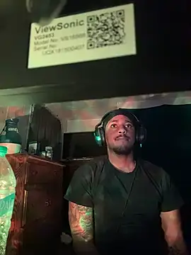 Snapshot of tyrek5051 chatting on November 20, 2025, 5:40 am tyrek5051 online show from November 20, 2025, 5:40 am