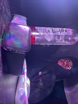 Snapshot of tyrek5051 chatting on December 17, 2025, 5:57 am tyrek5051 online show from December 17, 2025, 5:57 am