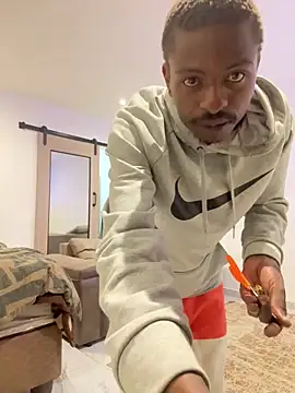 Snapshot of AllDayBbC chatting on November 20, 2025, 7:57 pm AllDayBbC online show from November 20, 2025, 7:57 pm