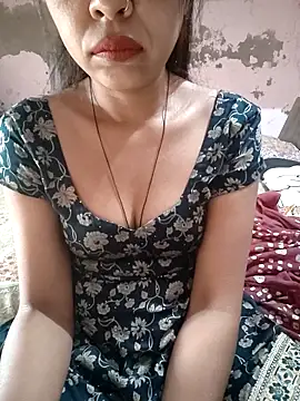 Paakhi-Singh online show from December 17, 2025, 4:51 am