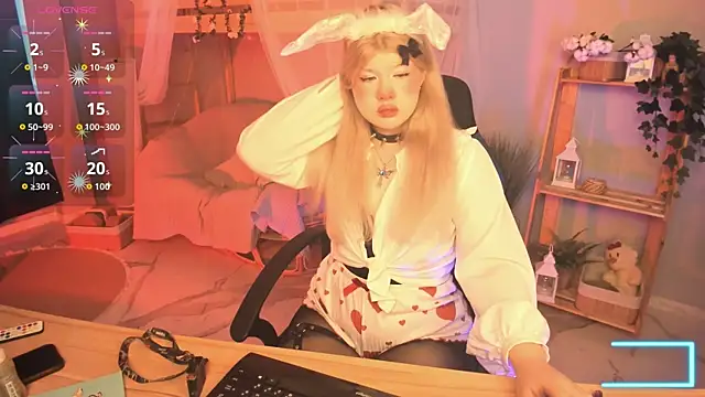 LilithNelson online show from September 21, 2025, 9:44 am