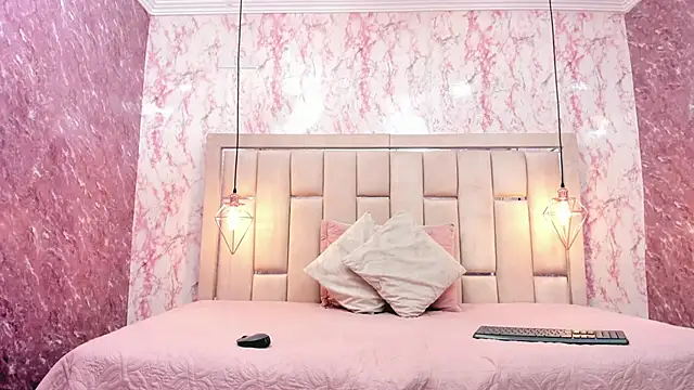 Snapshot of WILD_FIREE_ chatting on November 20, 2025, 7:46 pm WILD FIREE online show from November 20, 2025, 7:46 pm