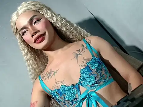 Snapshot of hugecockbabe chatting on March 31, 2026, 7:03 pm hugecockbabe online show from March 31, 2026, 7:03 pm